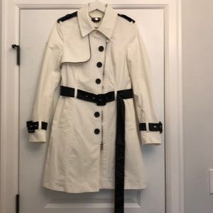 Bebe women’s trench coat